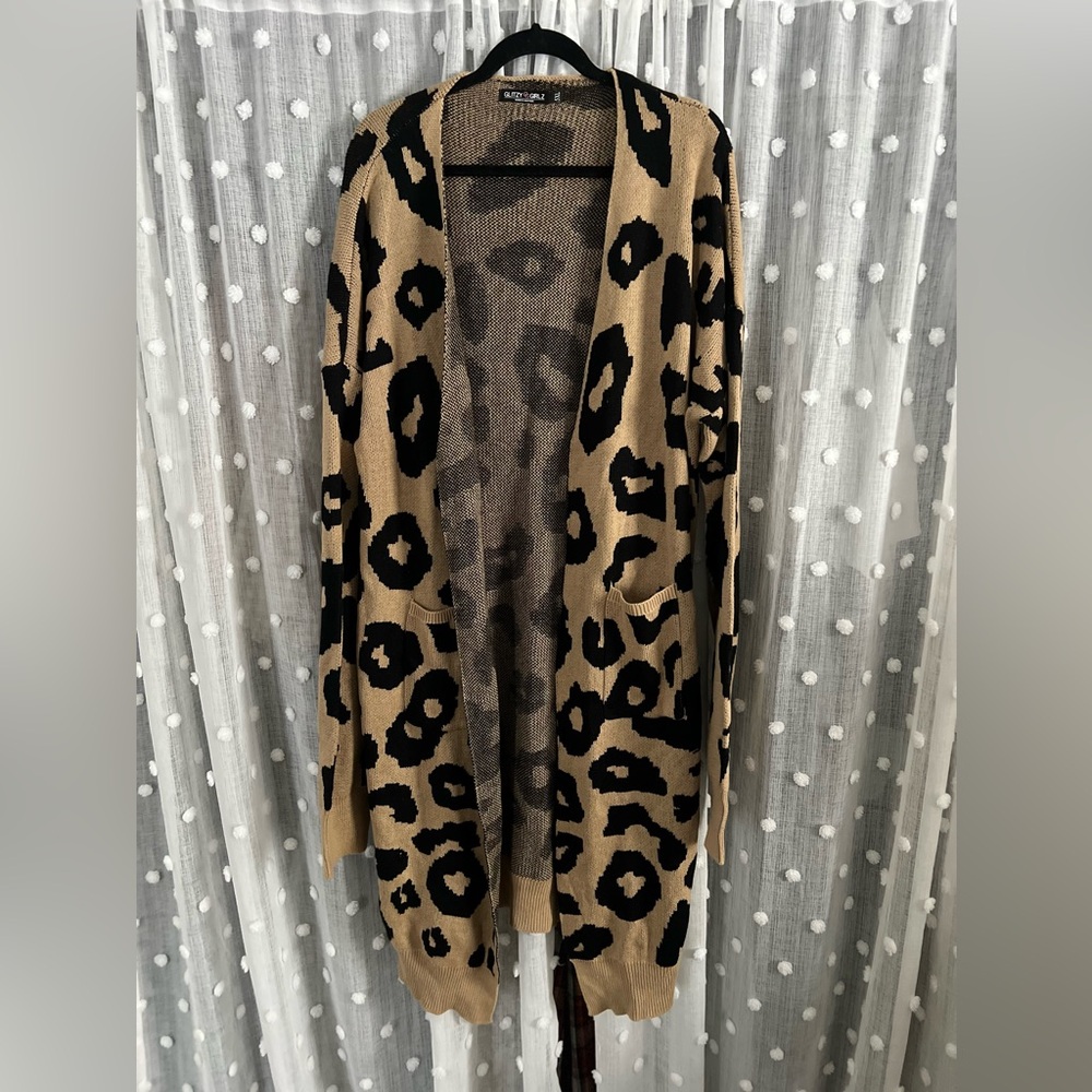Boutique Leopard Cardigan